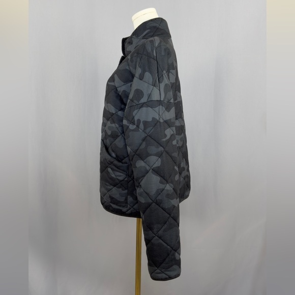 Filly Flair Black & Gray Camo Quilted Jacket - Picture 3 of 6